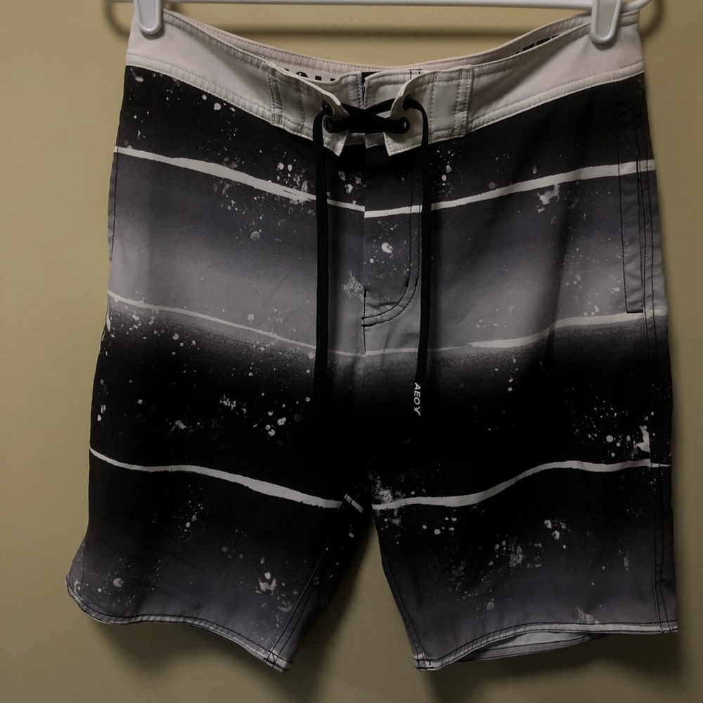 AMERICAN EAGLE SWIM TRUNKS